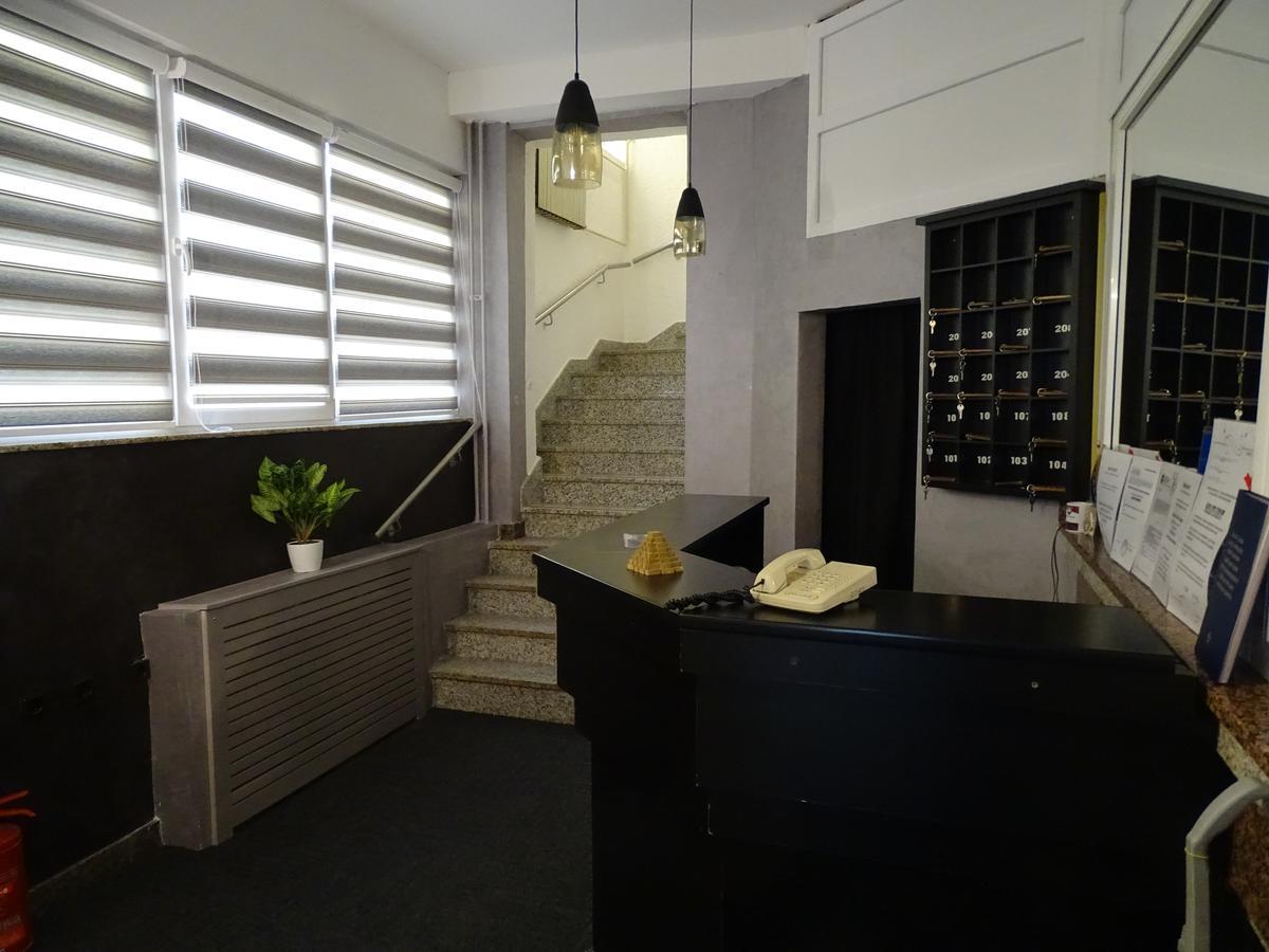 Motel Luxor Visoko Buitenkant foto